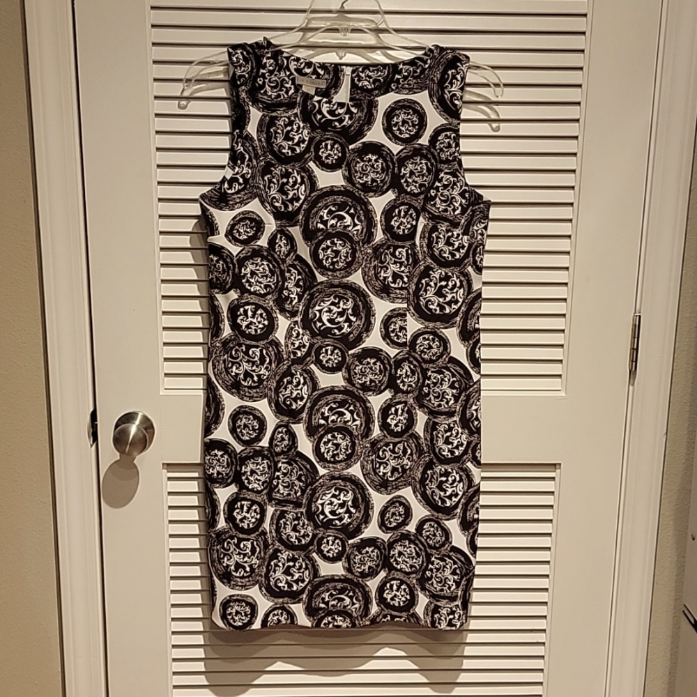 🍀 Kim Rogers Sleeveless Dress
